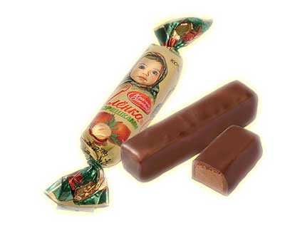 Chocolates candy "Alenka" with nuts 0.5 lb